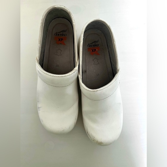 Dansko clogs size 38 (7.5) - Picture 3 of 4